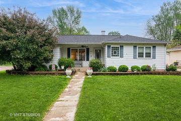224 Howard Ave., East Dundee, IL 60118