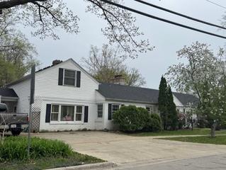 1010 E Illinois St., Wheaton, IL 60187