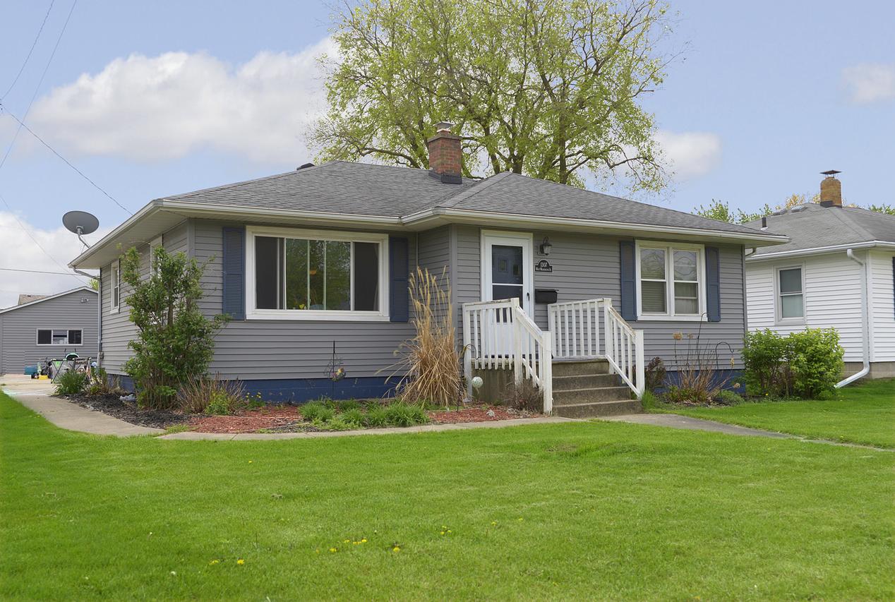 1307 W Washington St., Ottawa, IL 61350