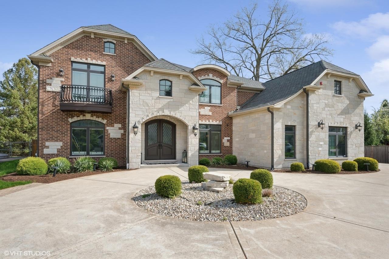 3244 Lakeside Ave., Northbrook, IL 60062