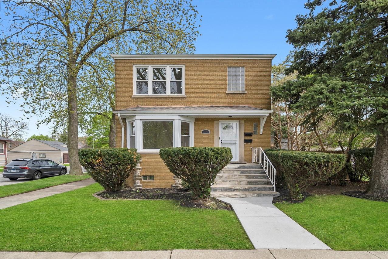 8501 S Essex Ave., Chicago, IL 60617