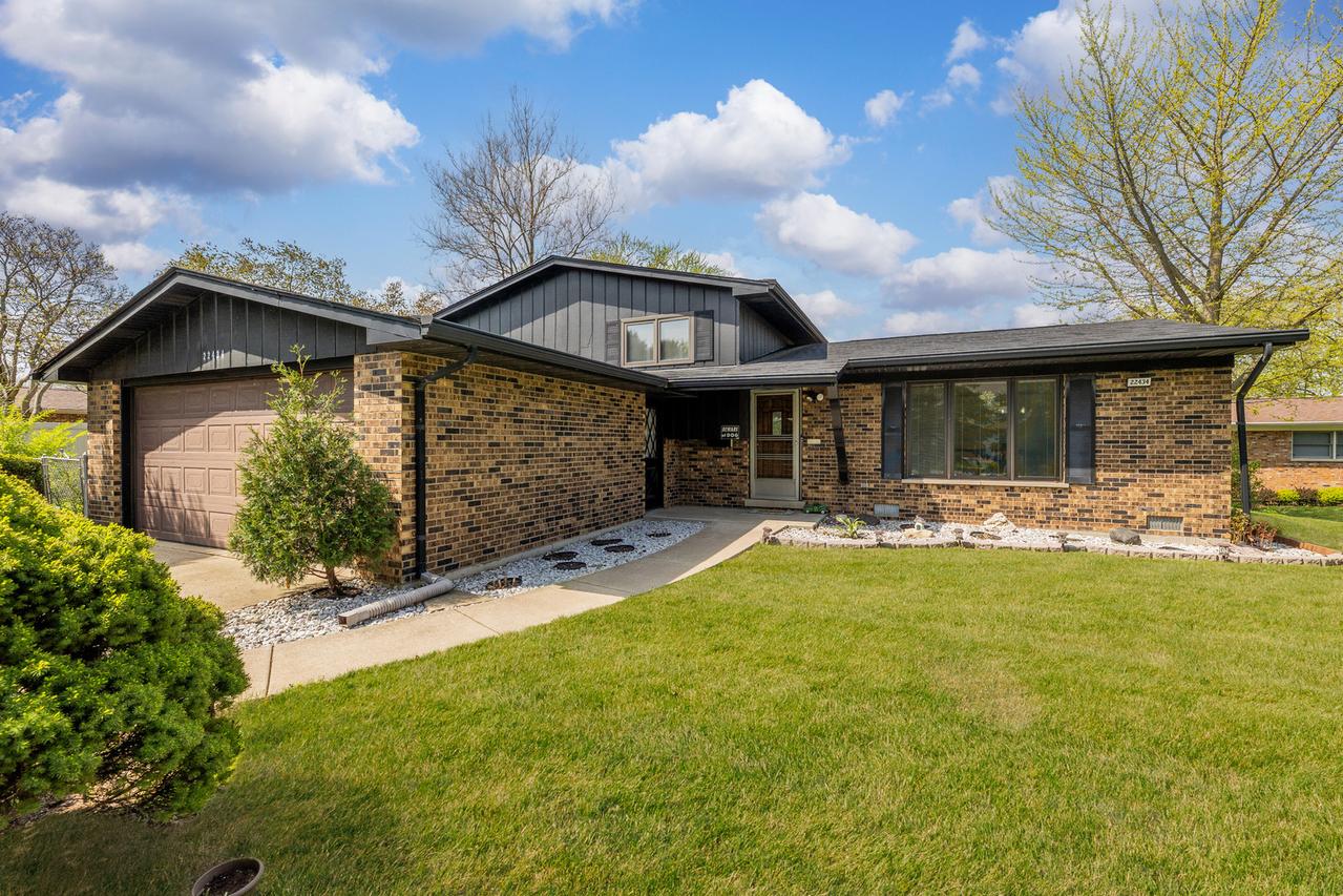 22434 Pleasant Dr., Richton Park, IL 60471