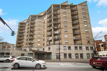 4350 N Broadway St. #810, Chicago, IL 60613