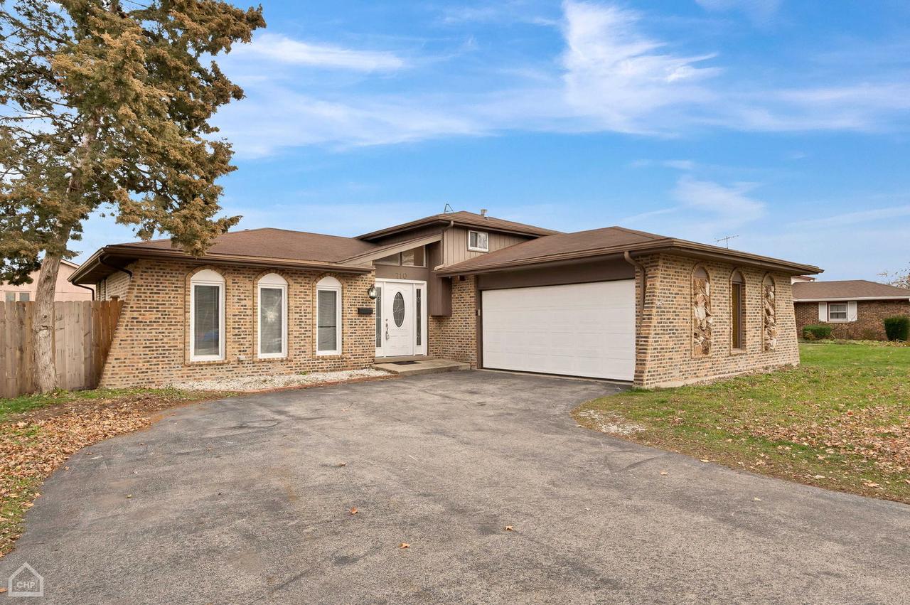 710 E 194th St., Glenwood, IL 60425