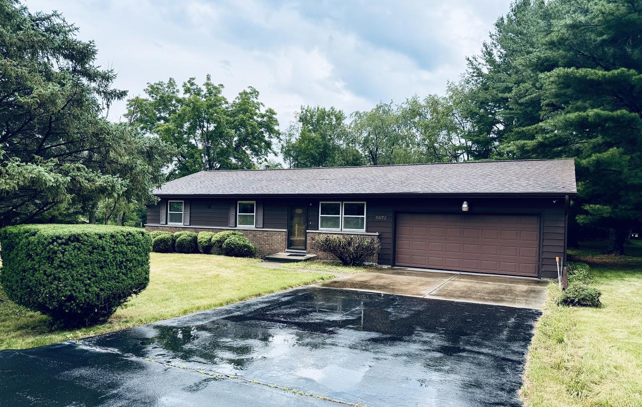 5872 S Beebe Dr., Rochelle, IL 61068