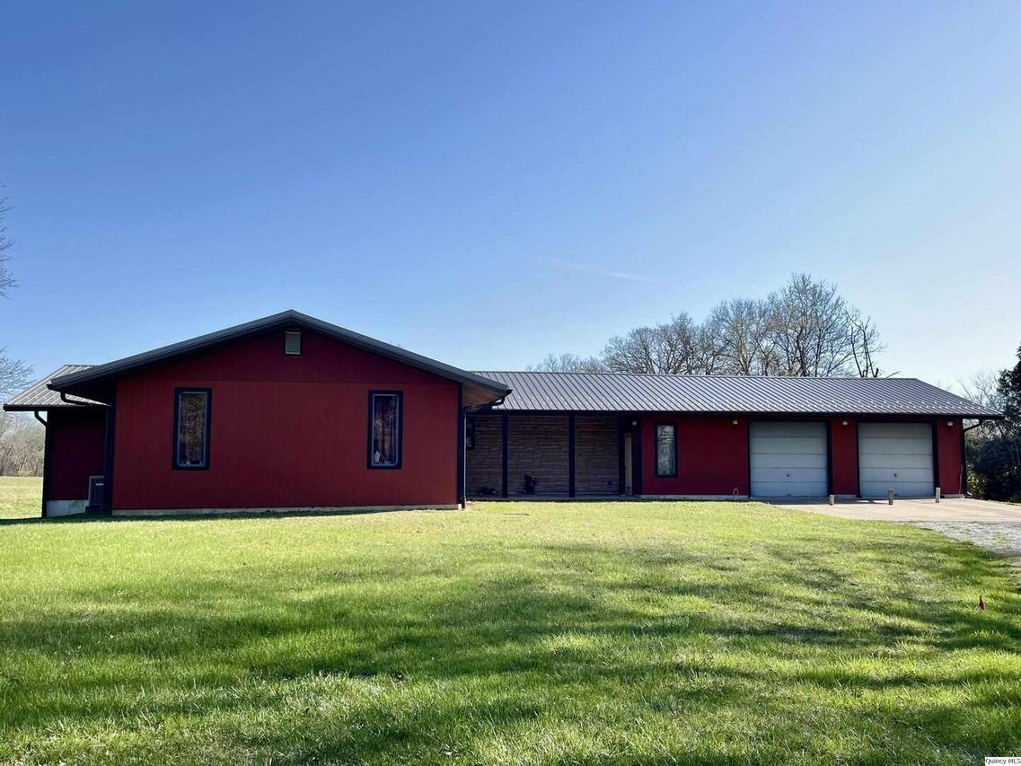 1300 N 3000th Ave., Loraine, IL 62349