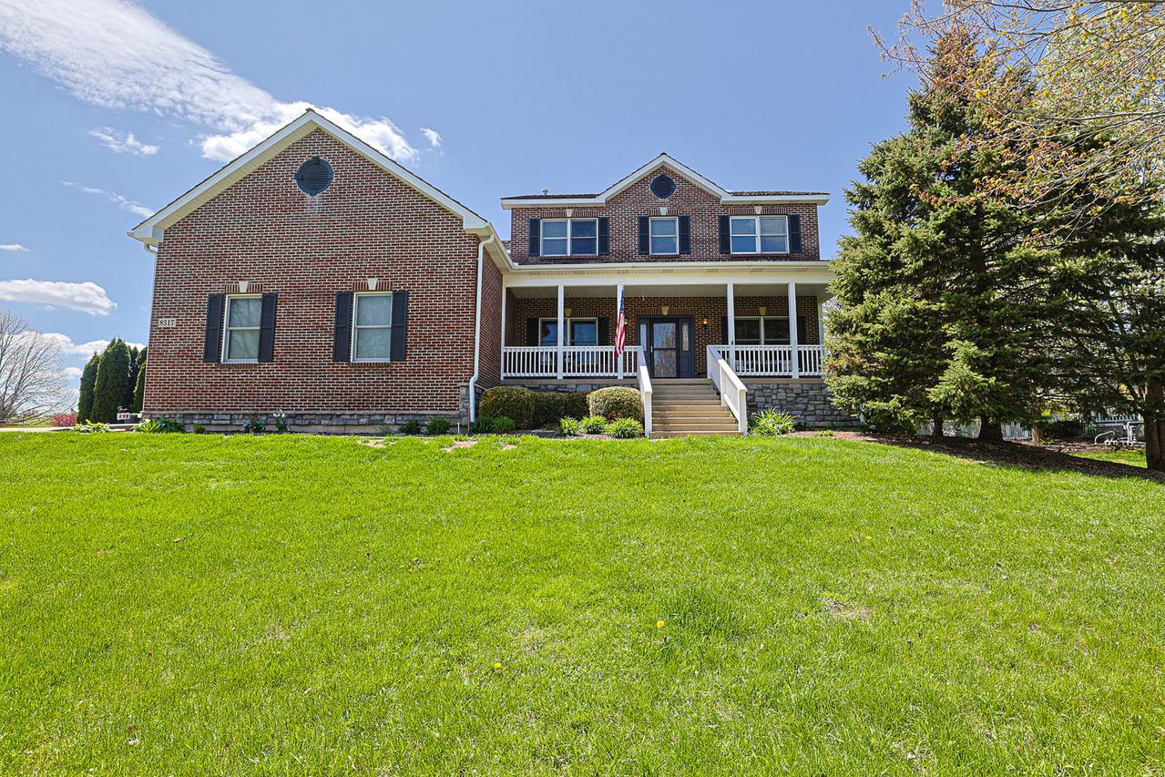 8317 Appaloosa Ln., Spring Grove, IL 60081