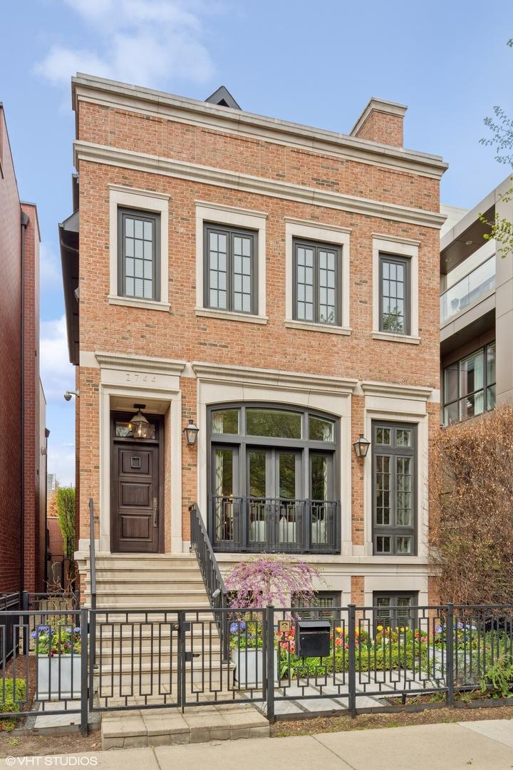 2744 N Lakewood Ave., Chicago, IL 60614