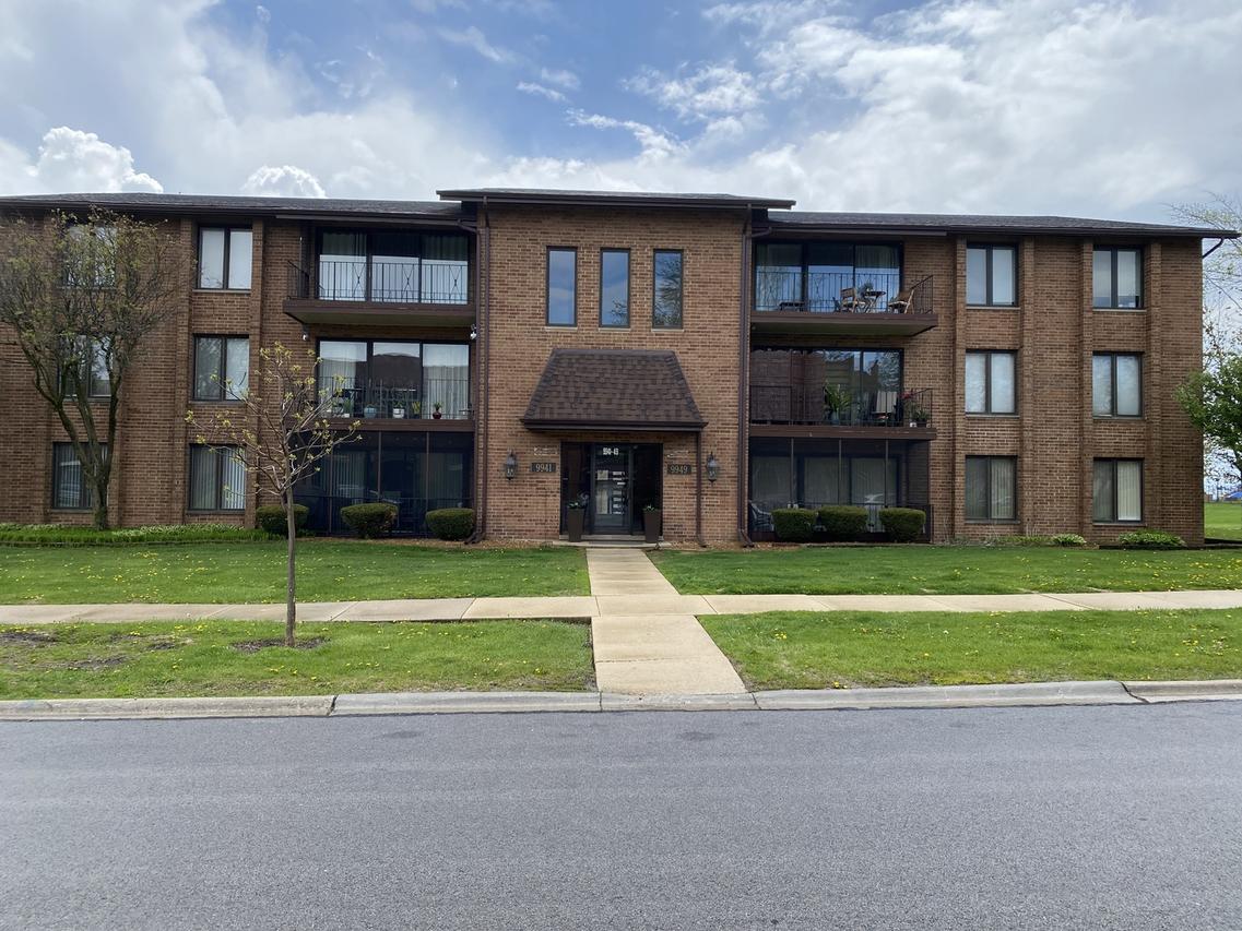 9941 Treetop Dr. #3202, Orland Park, IL 60462