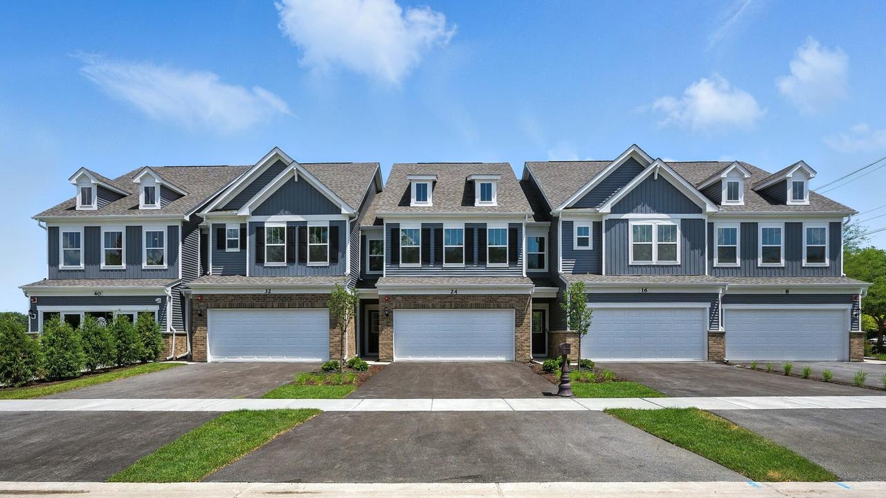 24 Weirich Way #76003, Batavia, IL 60510