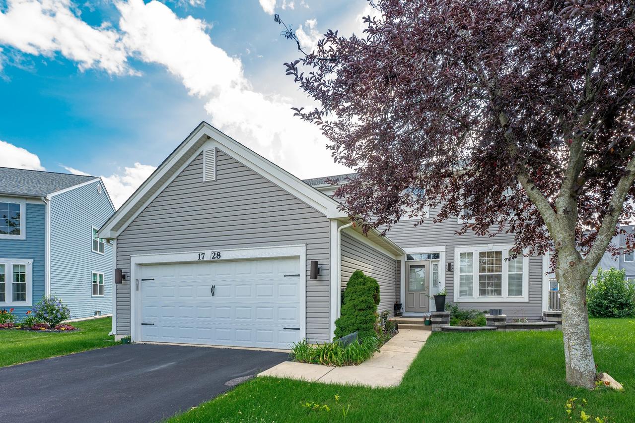 1728 Seaton Ct., Aurora, IL 60503