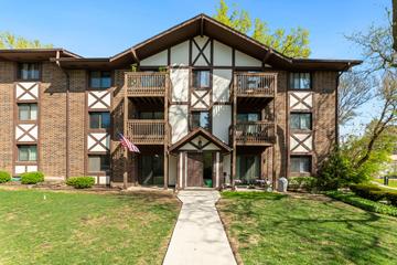 510 Taylor Ave. #A, Glen Ellyn, IL 60137