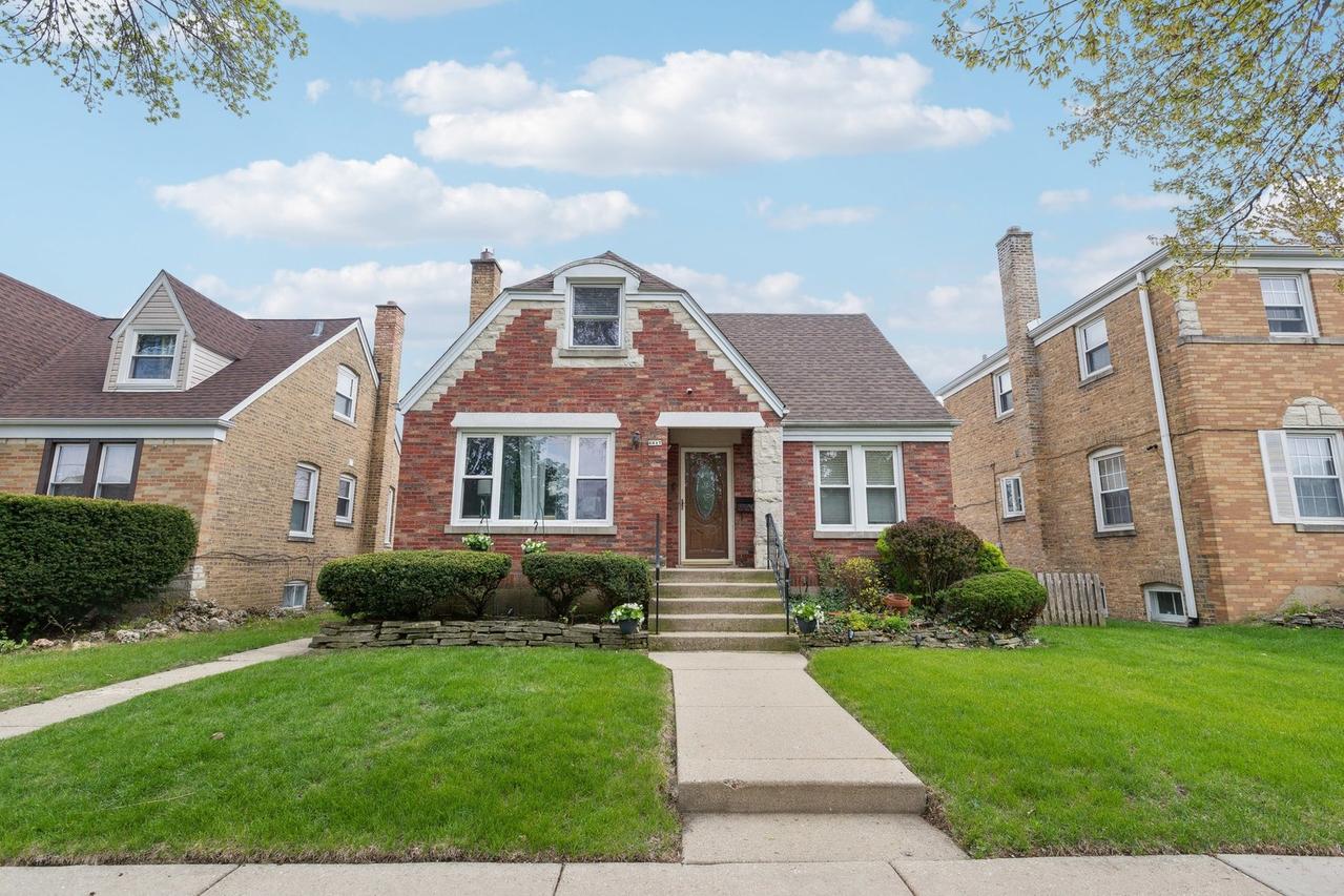 6617 W School St., Chicago, IL 60634