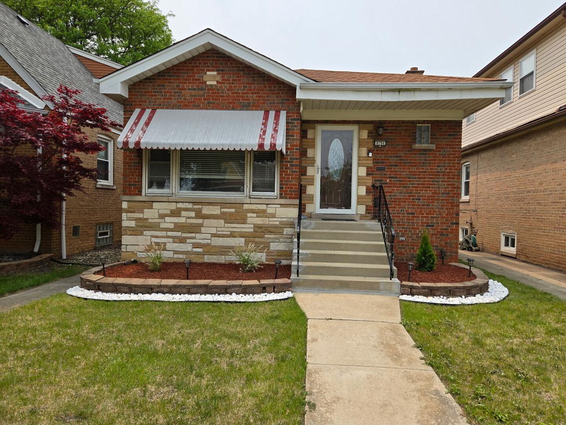 8154 S Albany Ave., Chicago, IL 60652