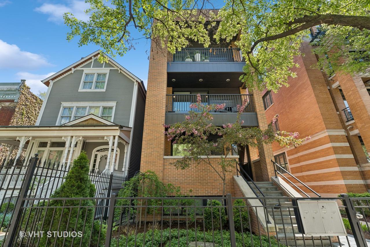 637 W Melrose St. #2, Chicago, IL 60657