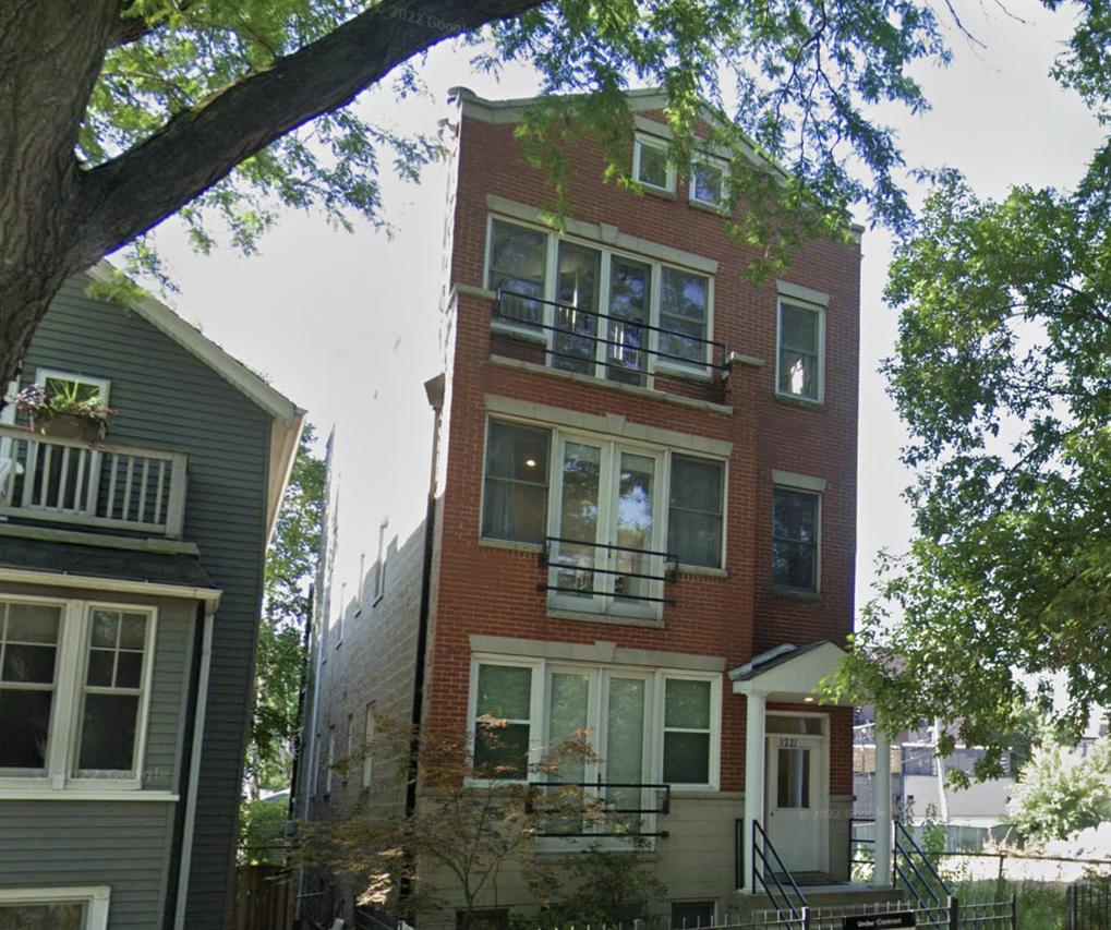 1221 W School St. #3, Chicago, IL 60657