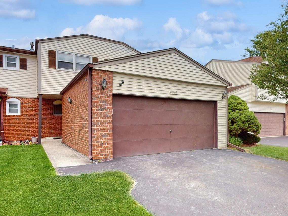 6814 Winston Dr., Tinley Park, IL 60477