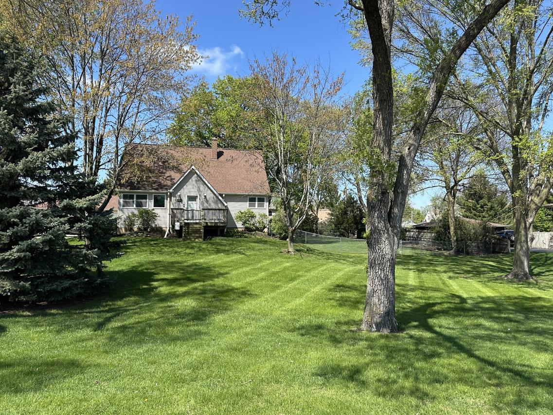 276 N Lewis Ave., Lombard, IL 60148
