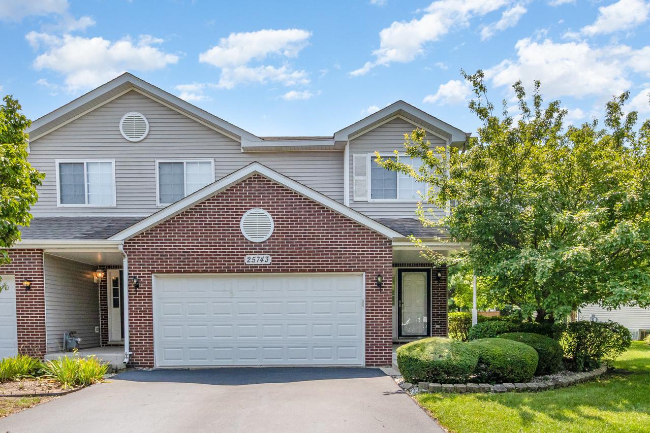 25743 S Red Stable Ln., Channahon, IL 60410
