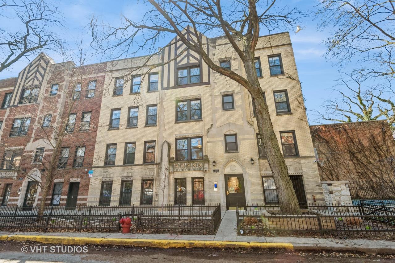 2128 N Hudson Ave. #404, Chicago, IL 60614