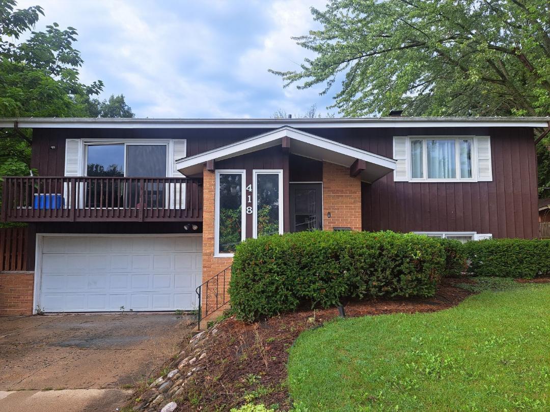 418 Schuett St., Algonquin, IL 60102