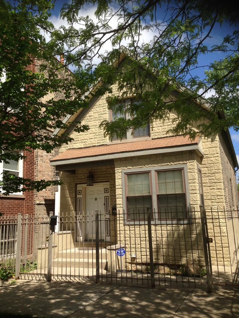 2942 W Jackson Blvd., Chicago, IL 60612