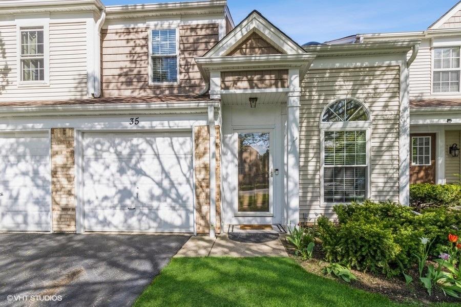 35 E Shag Bark Ln., Streamwood, IL 60107