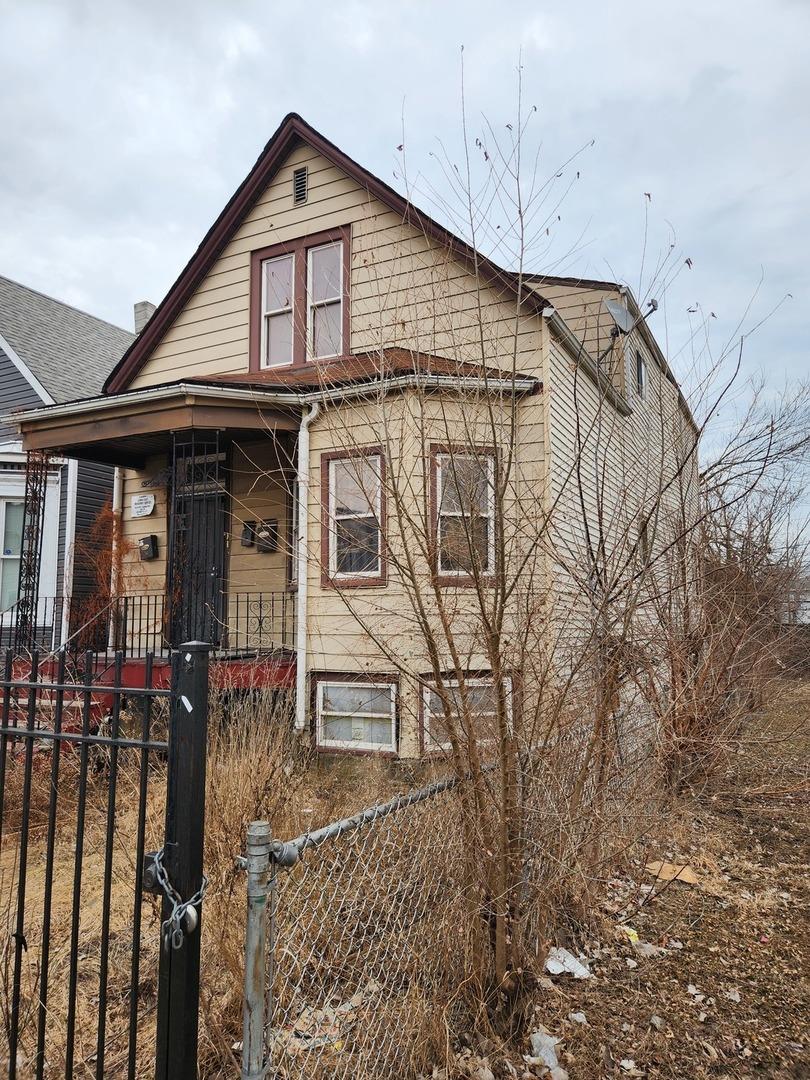 6835 S May St., Chicago, IL 60621