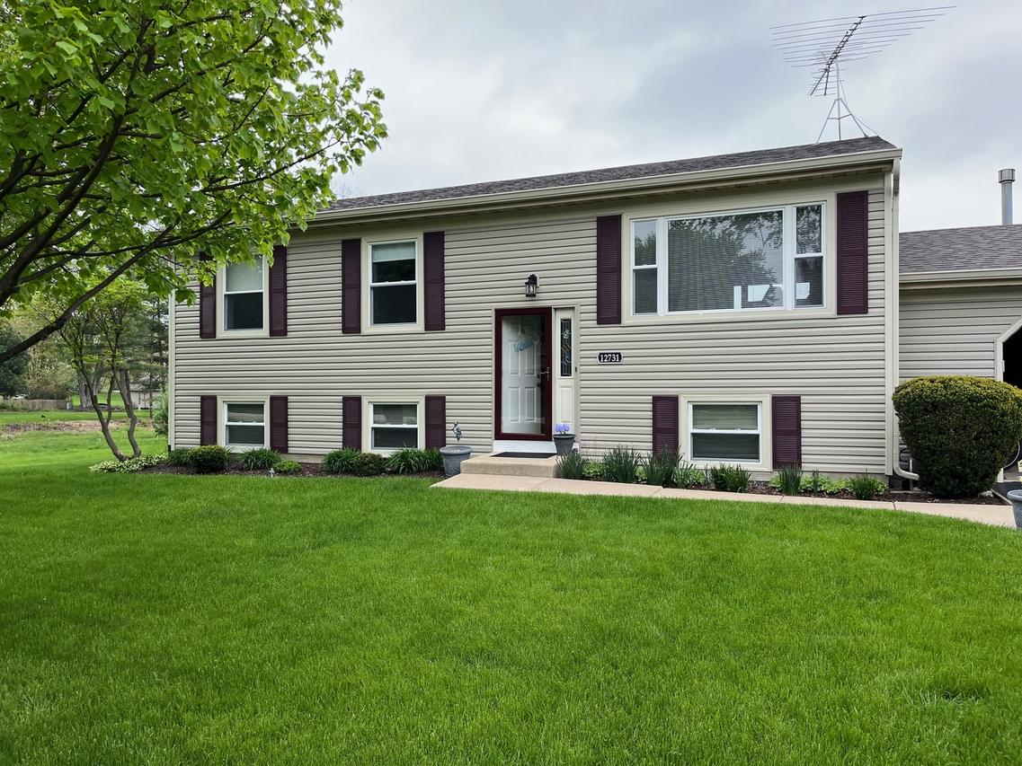 12731 S Elaine Dr., Plainfield, IL 60585