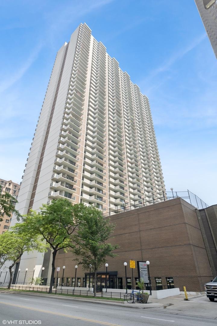 6033 N Sheridan Rd. #12B, Chicago, IL 60660