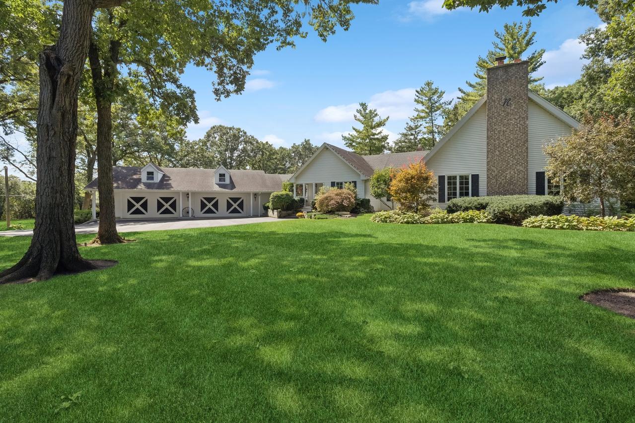535 Saint Mary's Rd., Libertyville, IL 60048