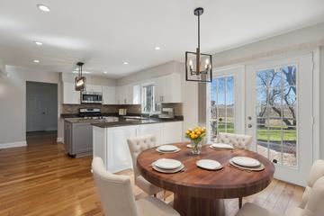 259 Adler Dr., Libertyville, IL 60048