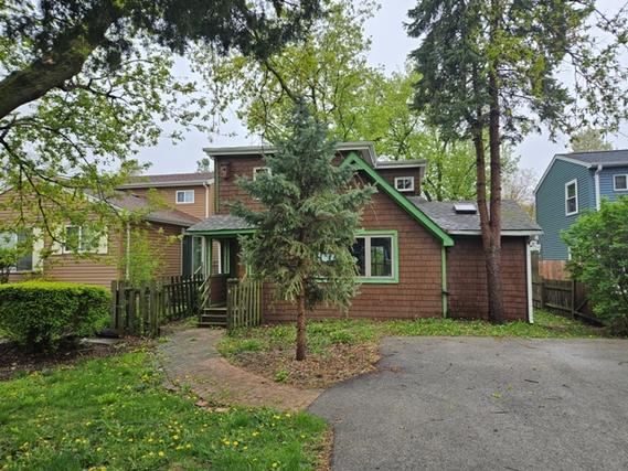 1528 Grove Dr., Round Lake Beach, IL 60073