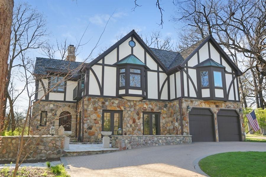 8100 S County Line Rd., Burr Ridge, IL 60527