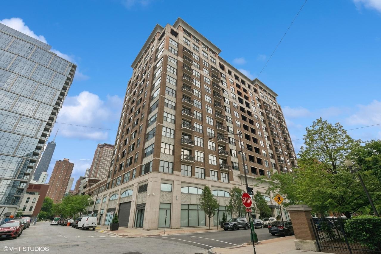 849 N Franklin St. #1505, Chicago, IL 60610