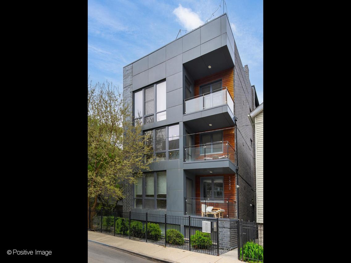1542 W Fry St. #2, Chicago, IL 60642