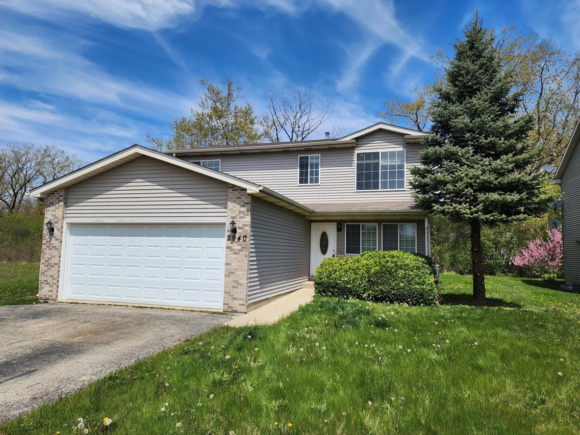 2940 W Country Club Ave., Waukegan, IL 60085