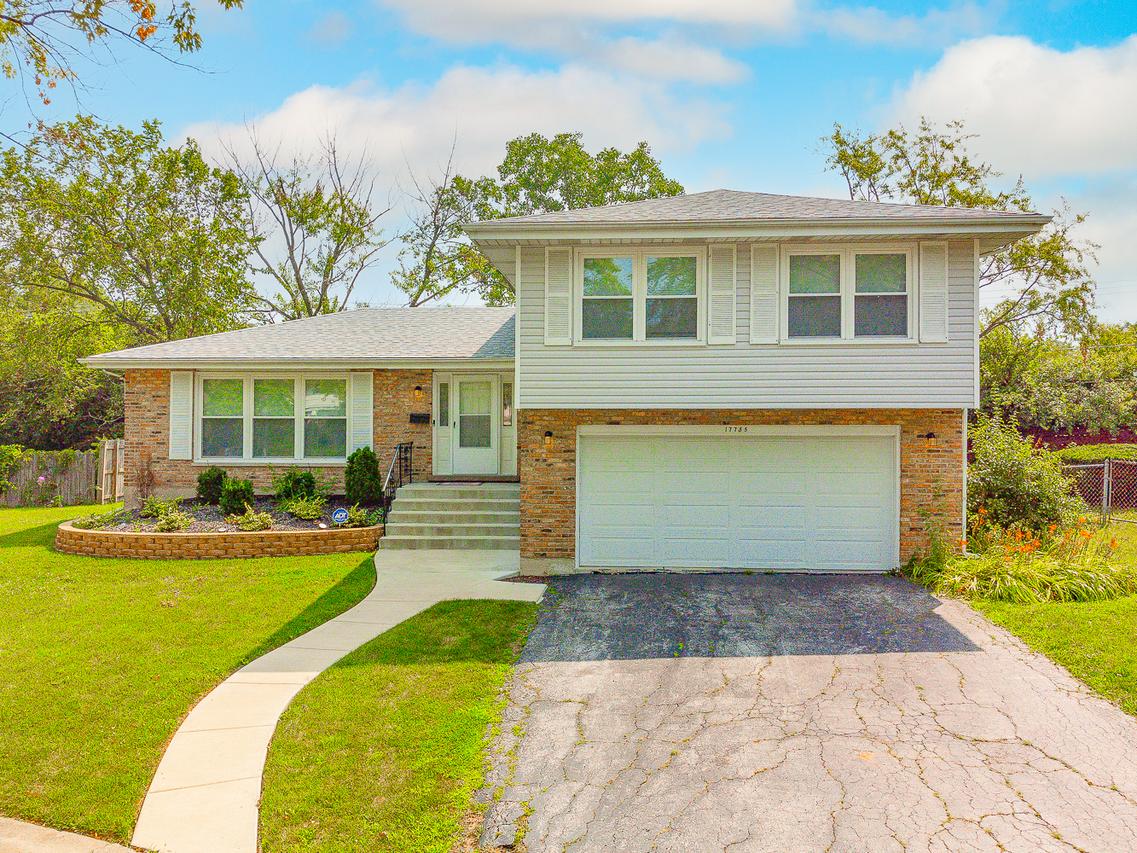 17755 Turtlecreek Dr., Homewood, IL 60430