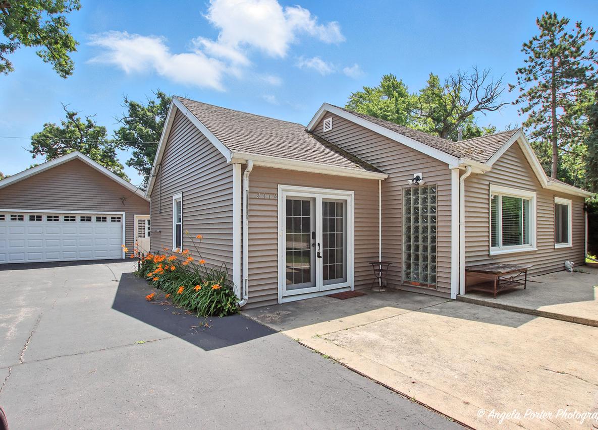 2912 Magellan Dr., Mchenry, IL 60051