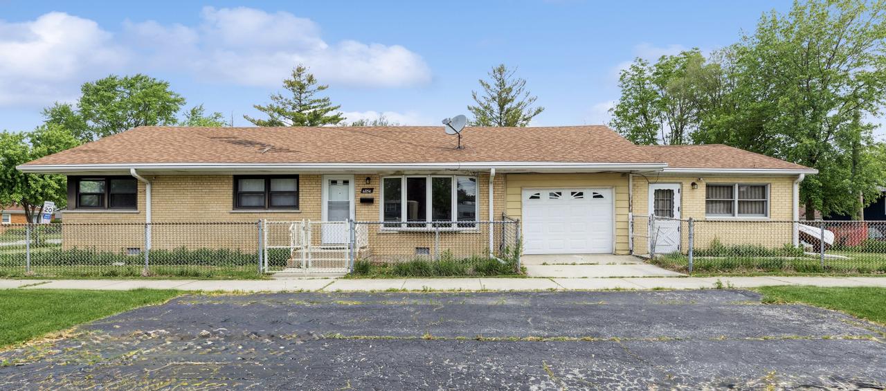 6054 107th St., Chicago Ridge, IL 60415