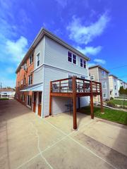 6845 W Leland Ave., Harwood Heights, IL 60706