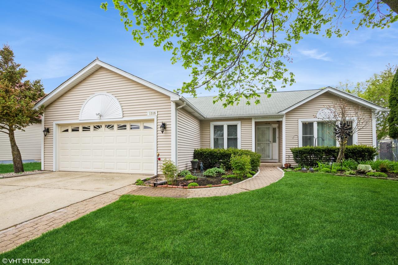 1319 President St., Glendale Heights, IL 60139