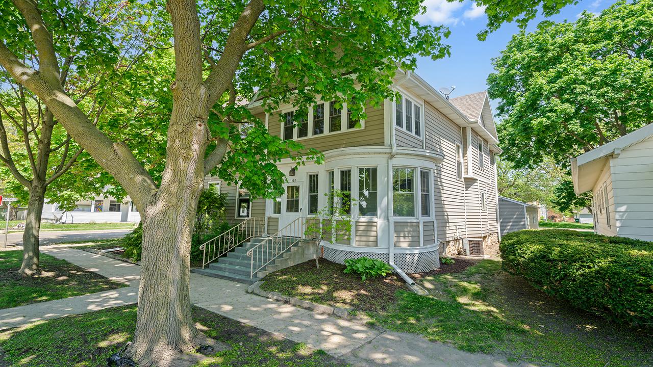 102 S Jackson Ave., Polo, IL 61064