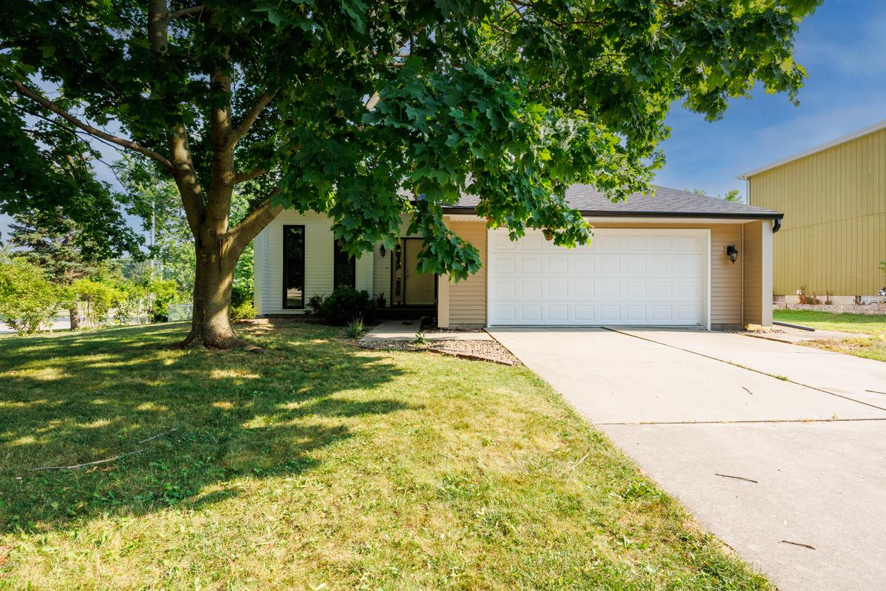 107 Regal Dr., Normal, IL 61761