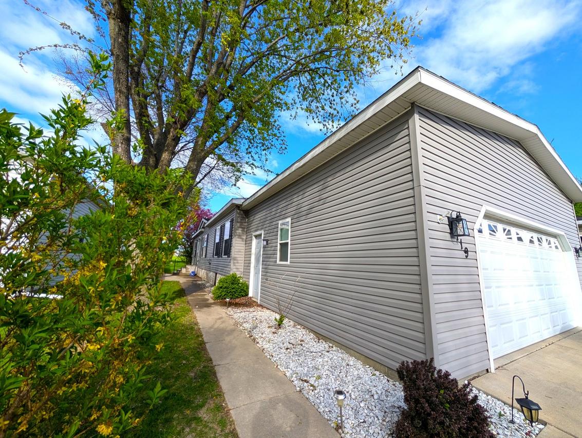 119 Club Cir., Belvidere, IL 61008