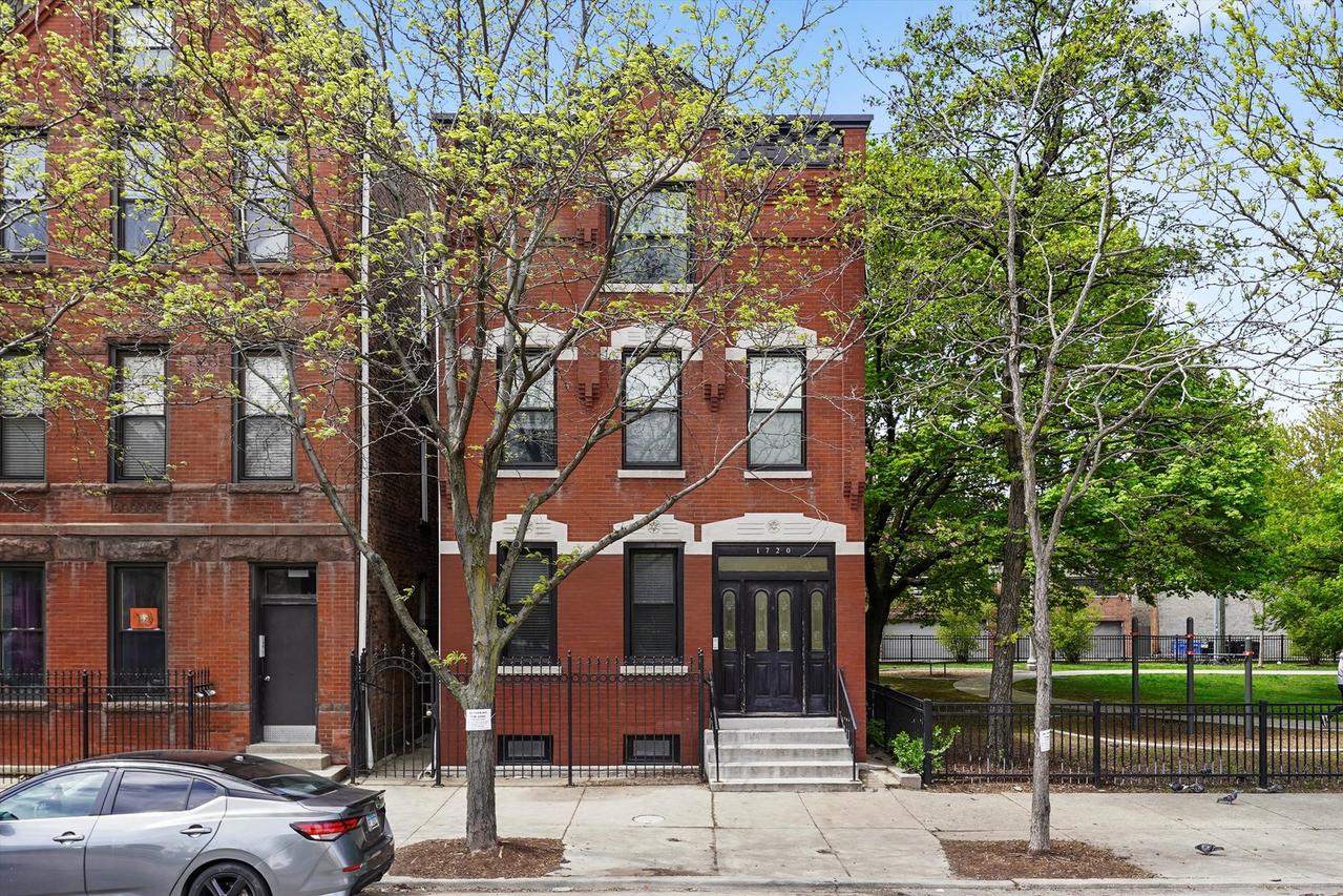 1720 N Ashland Ave., Chicago, IL 60622