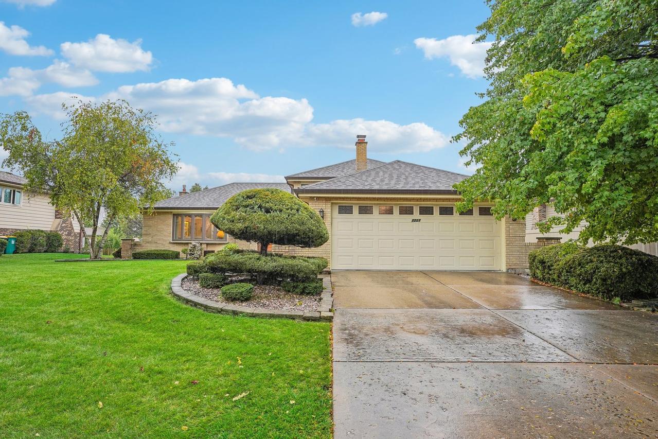 1221 Longford St., Woodridge, IL 60517