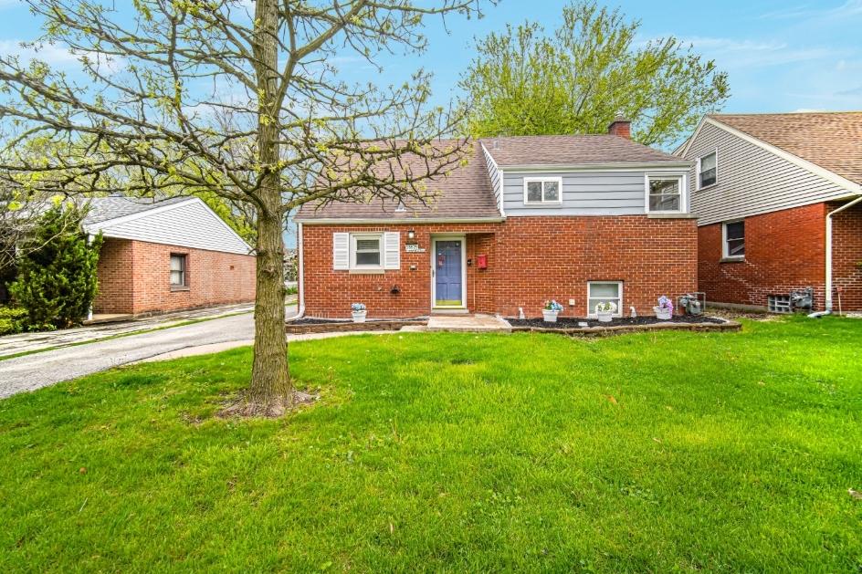 18625 Morris Ave., Homewood, IL 60430