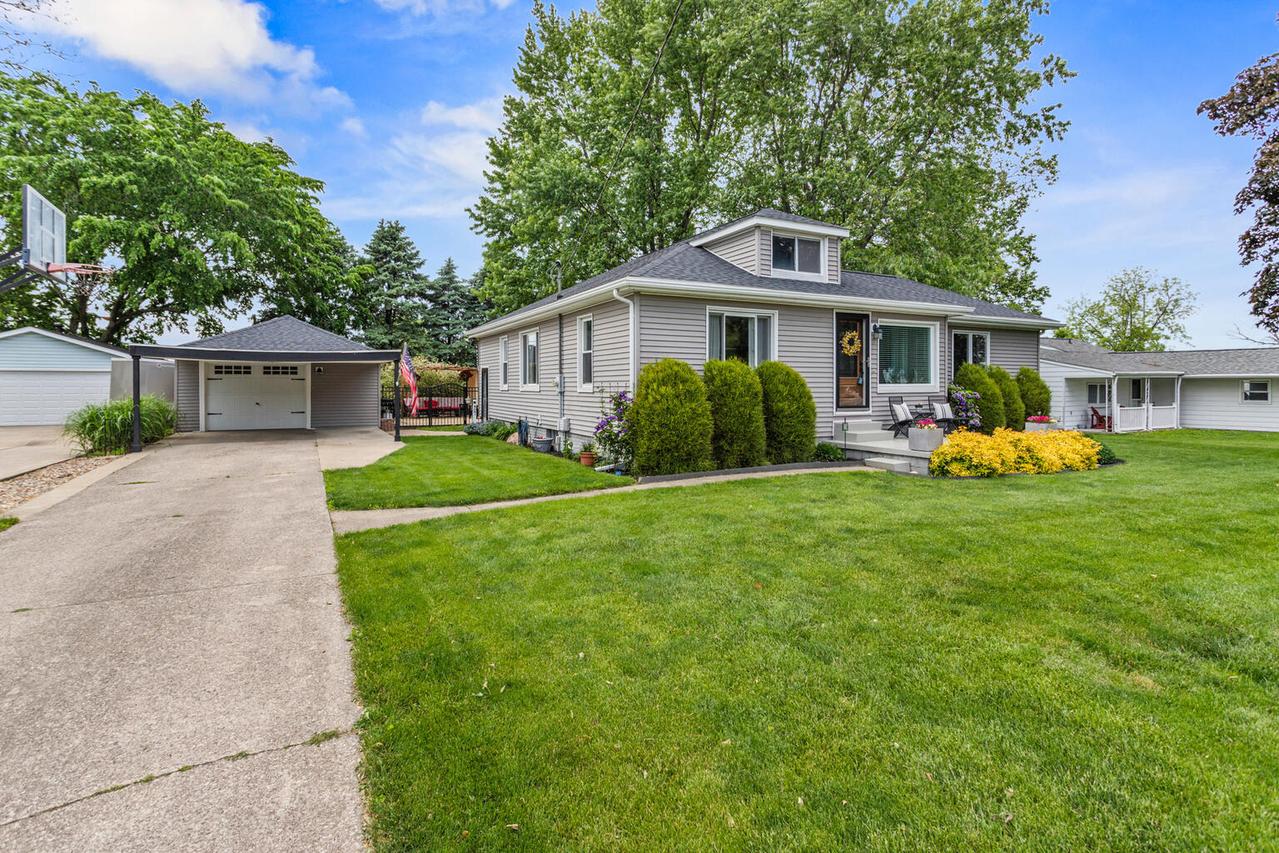 407 N Vorcey St., Tolono, IL 61880