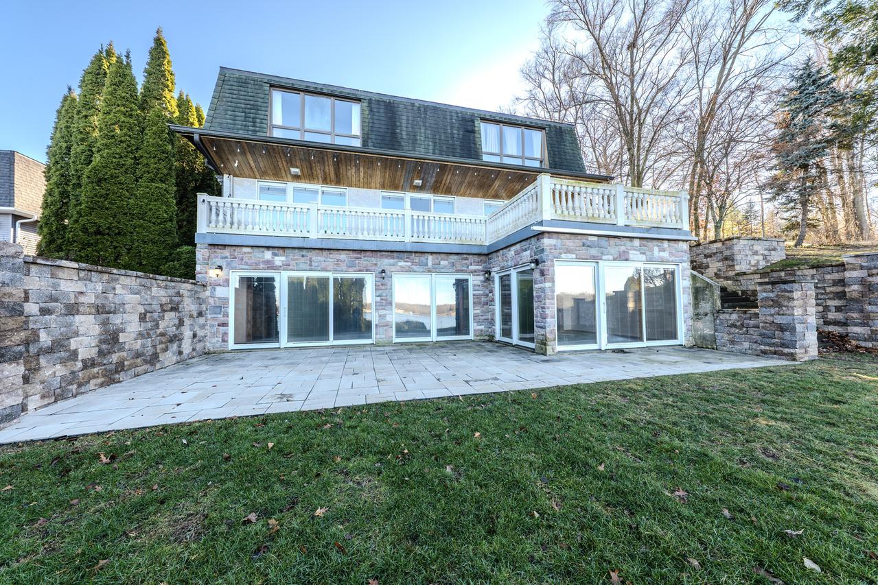 25402 W Dering Ln., Lake Villa, IL 60046